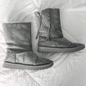 ✰ JustFab grey fluffy boots ✰